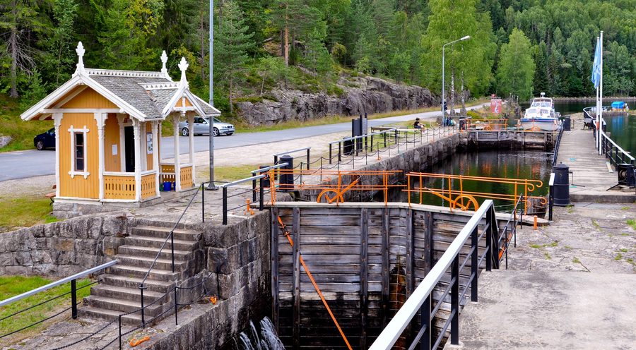 Écluses de Hogga sur le canal du Telemark, en Norvège.