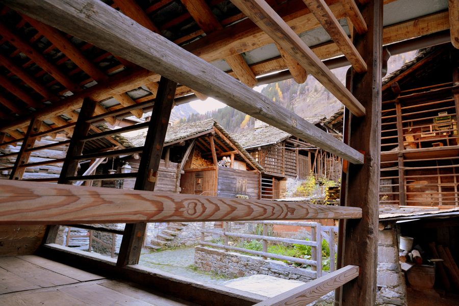 Bâtiments walser des XVIIe et XVIIIe siècles dans le centre d’Alagna Valsesia