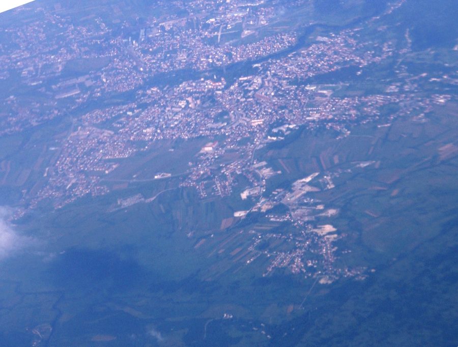 Vue aérienne de la ville de Bihać dans l’ouest de la Bosnie-Herzégovine