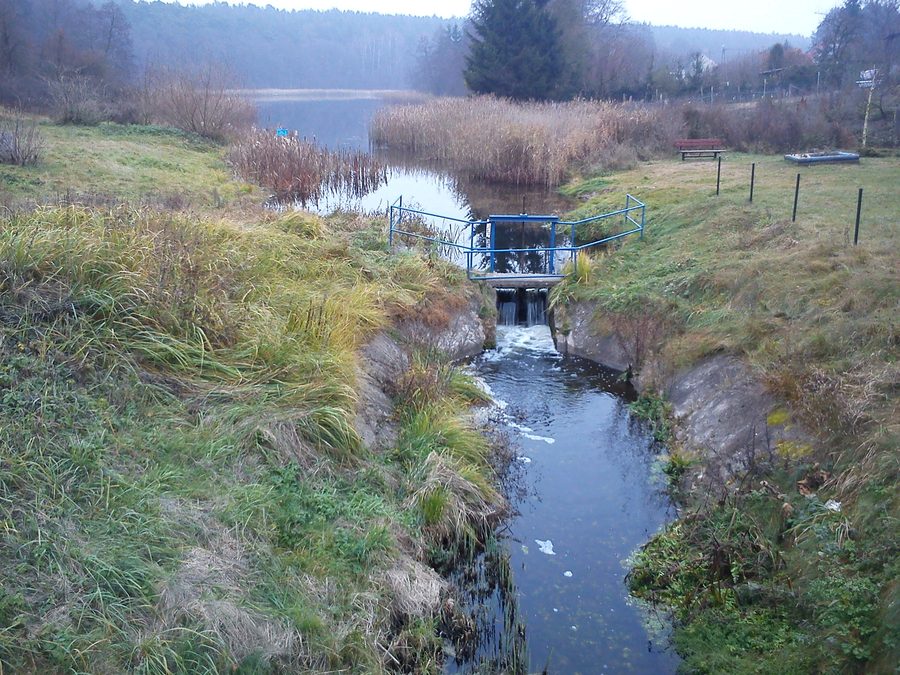 Rivière Trojanka à Głęboczek