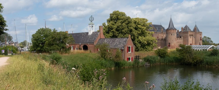 Le Muiderslot, une forteresse aquatique historique près de Muiden