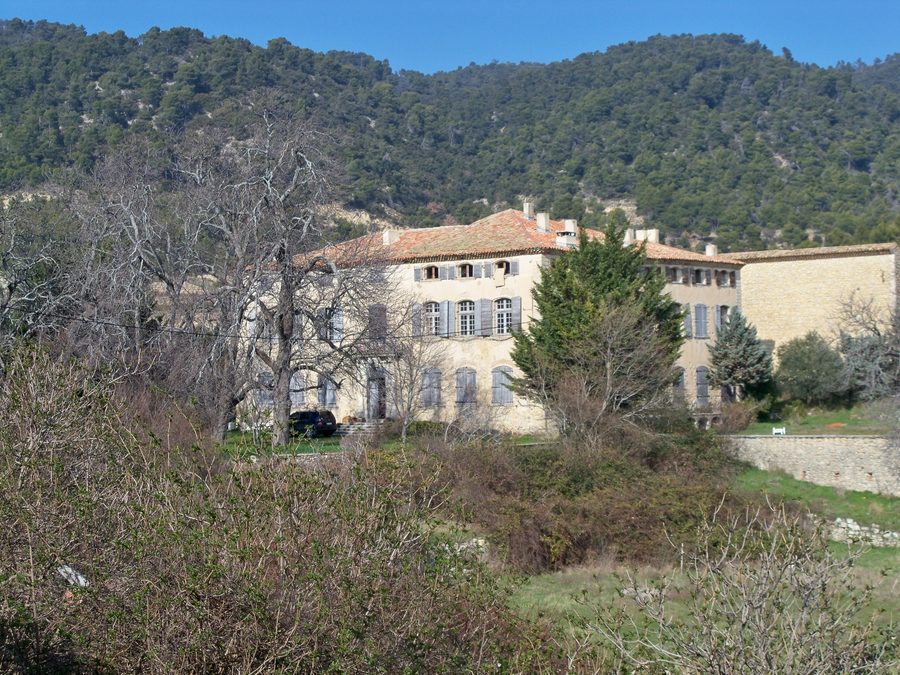 Château de Vitrolles-en-Lubéron dans le Vaucluse, France