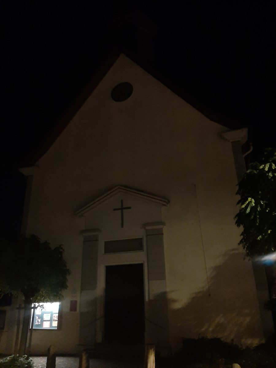 Église évangélique d’Undenheim de nuit