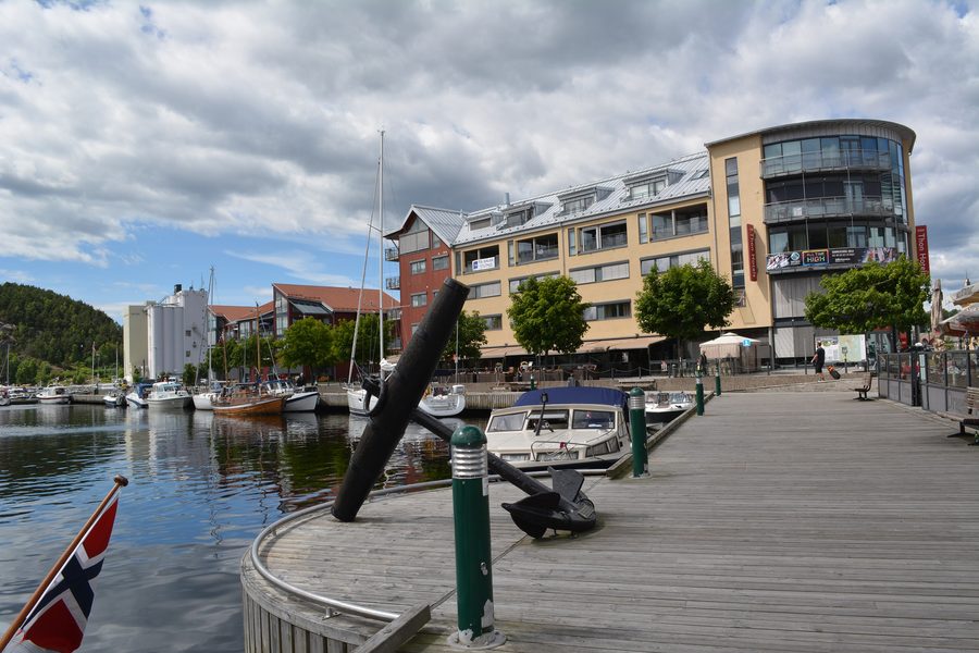 Vieux port de Halden au bord de l’eau