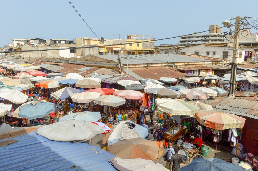 Marché coloré à Lomé