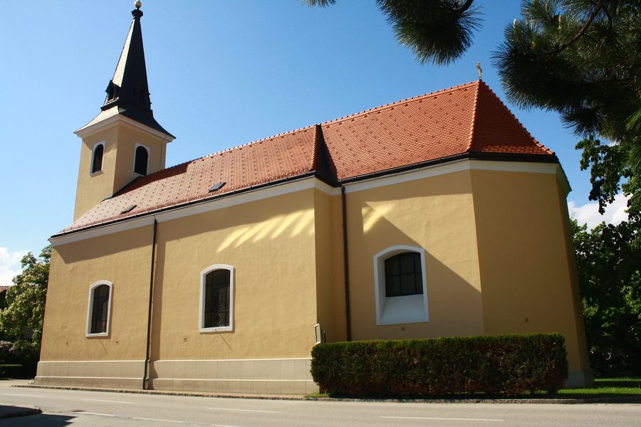Église à Günselsdorf en Basse-Autriche
