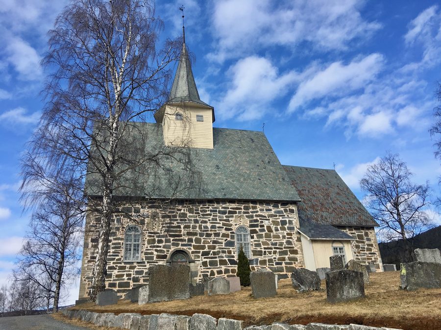 Slidredomen, l’église en pierre médiévale de Vestre Slidre