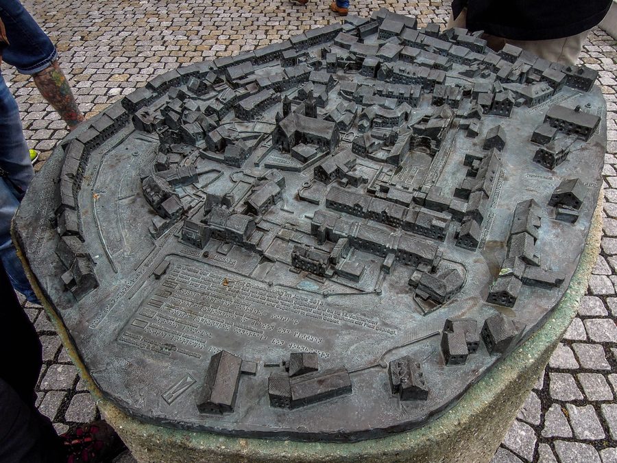 Ancien site du palais impérial d'Ingelheim à Ingelheim am Rhin