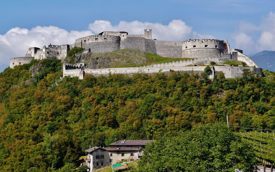 Château de Beseno à Besenello, Trentin