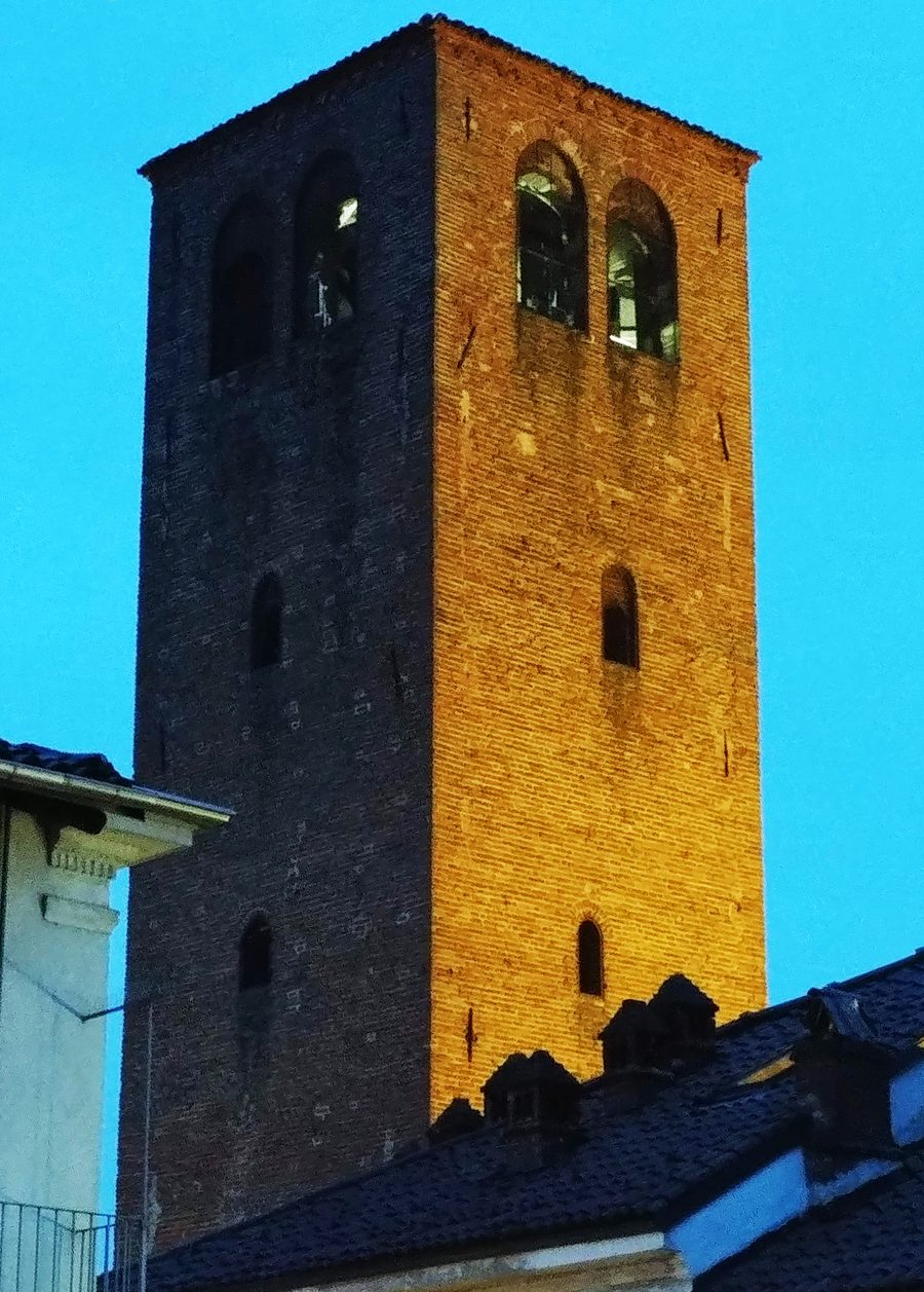 Torre Civica di Piazza Vische à Crescentino