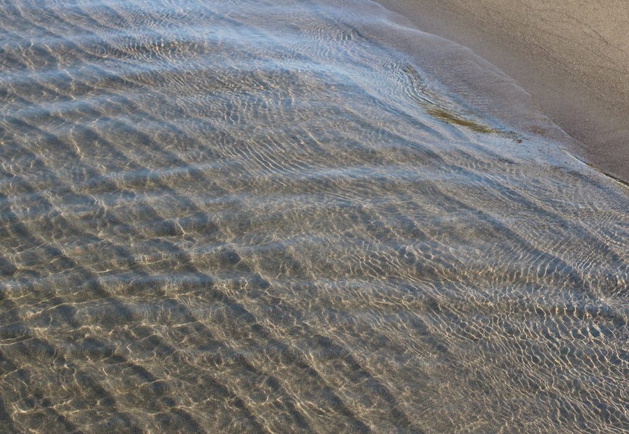Cours d’eau du fleuve Dalyan près de la plage d’İztuzu en Turquie