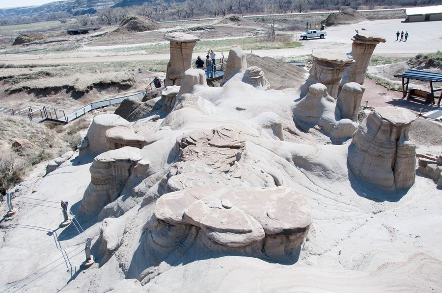 Hoodoos et paysage des Badlands près de Drumheller en Alberta