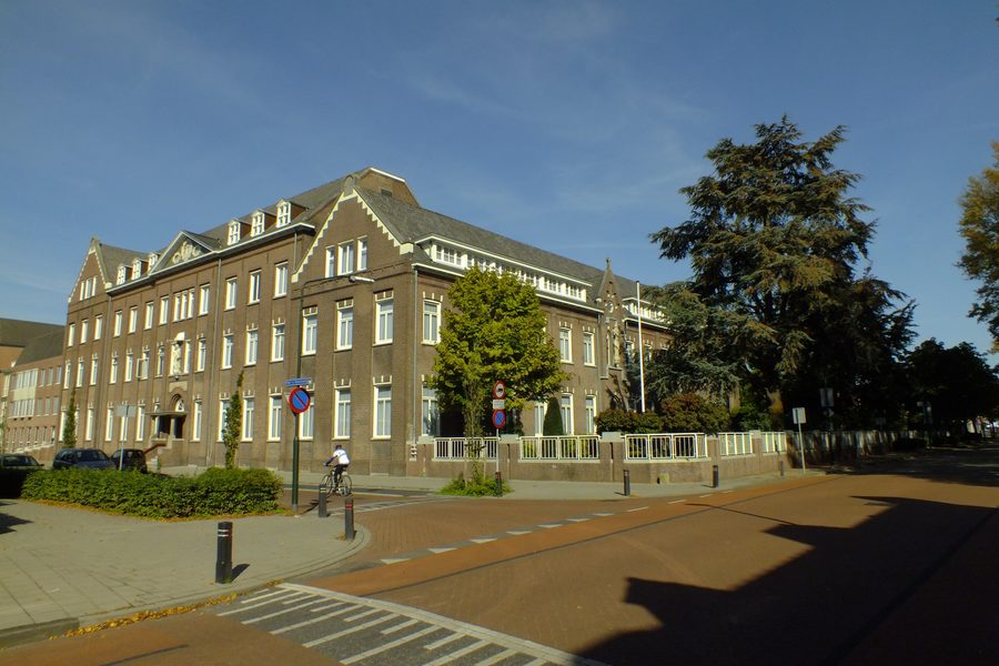 Vue extérieure du Sint-Jozefklooster sur la Pastoor van Erpstraat à Schijndel
