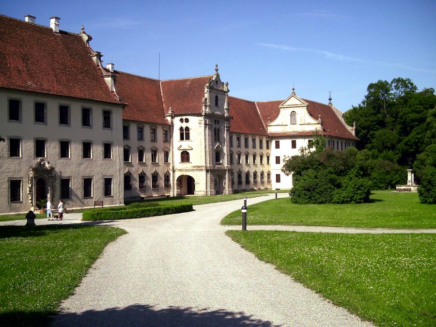 Vue extérieure du monastère d’Obermarchtal dans l’arrondissement Alb-Donau