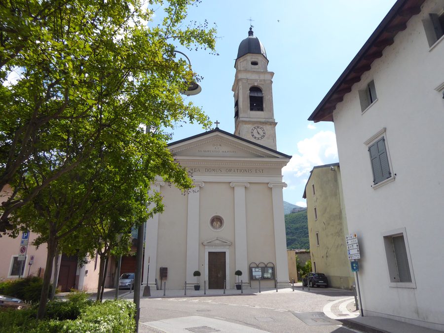 Église Saint-Laurent à Calliano, Trentin