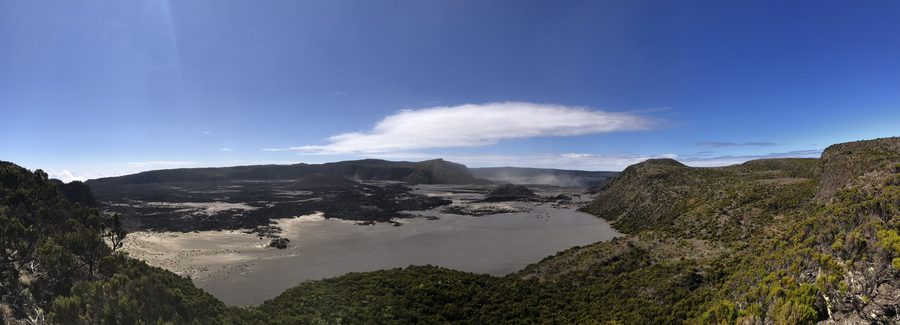 Vue du volcan Karthala sur Grande Comore