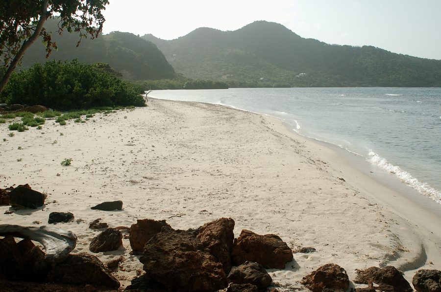 Big Sand Beach sur Union Island