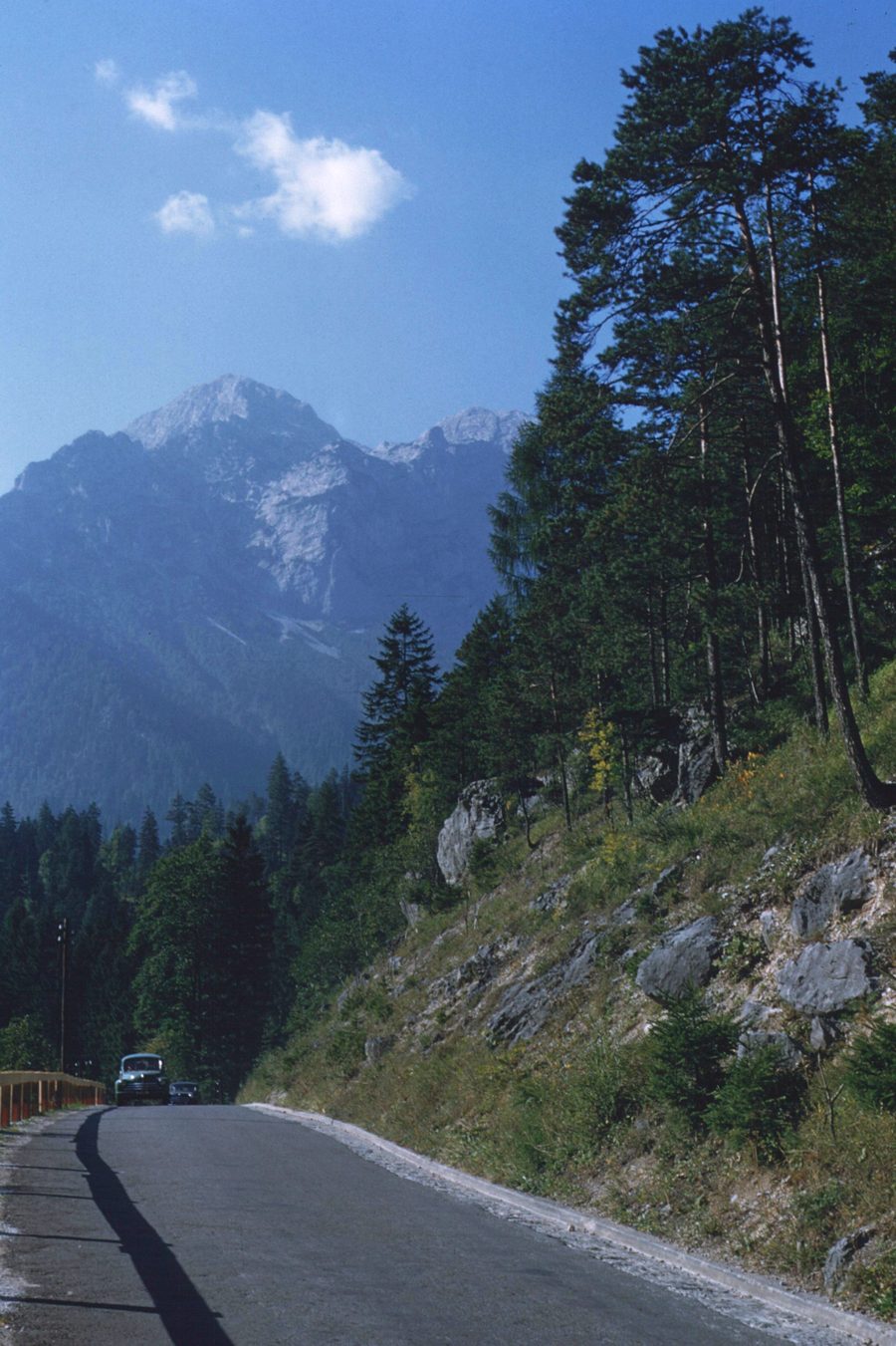 Route du Gesäuse près de Gstatterboden avec le Großer Buchstein en Styrie