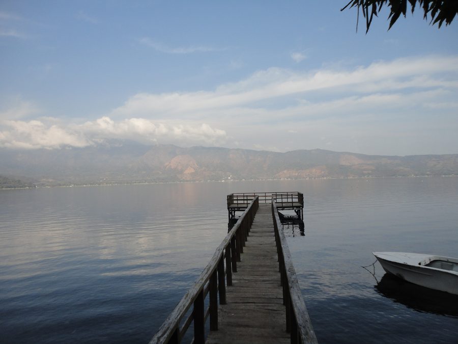 Lago de Coatepeque près de Santa Ana