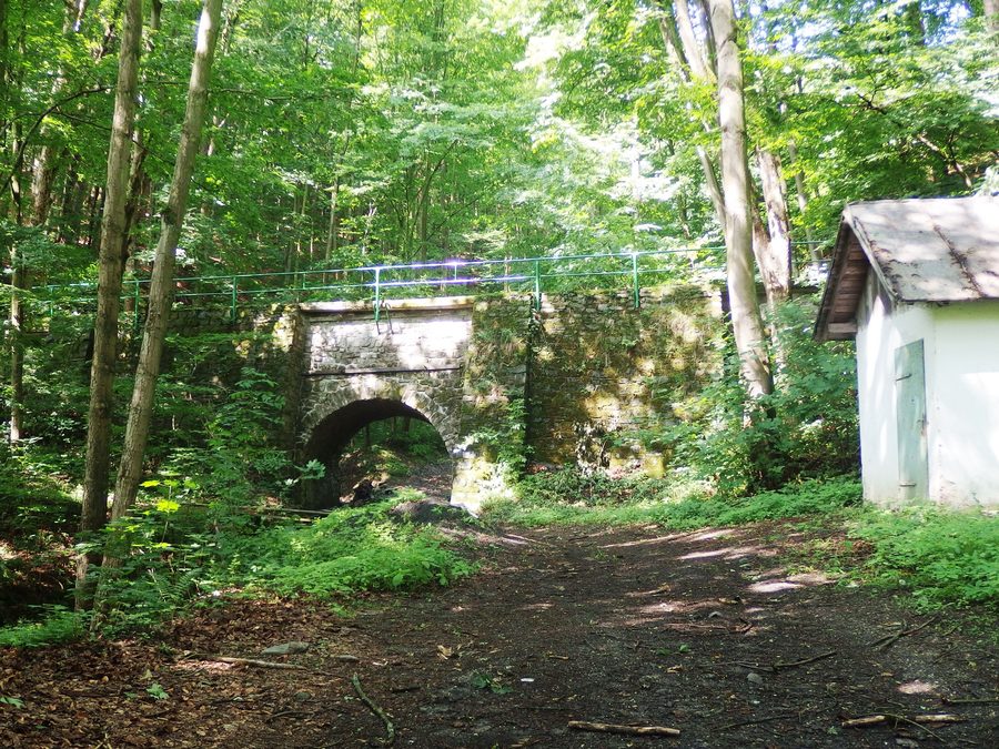 Aqueduc du canal Weißhuhn à Hradec nad Moravicí, en Tchéquie
