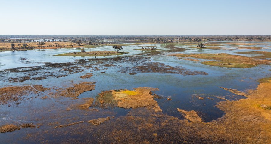 Vue aérienne du delta de l’Okavango au Botswana