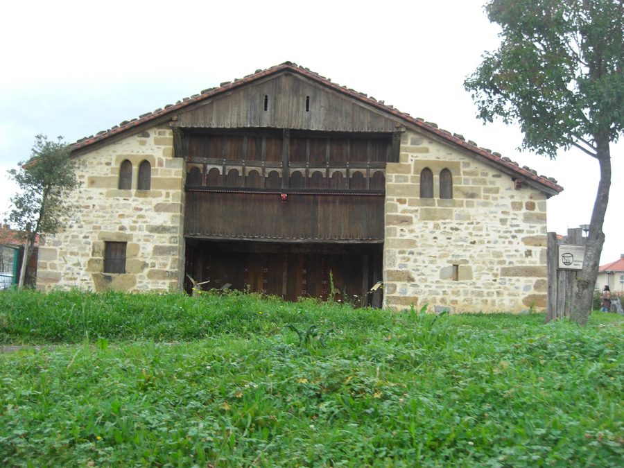 Ferme historique Landetxo Goikoa à Mungia