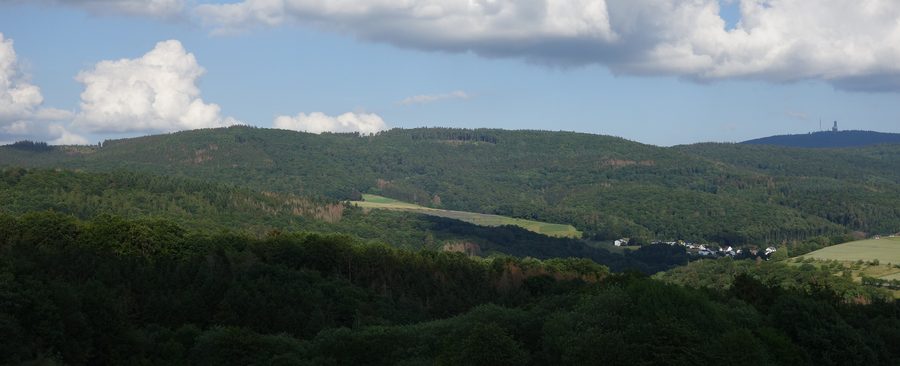 Windhain au-dessus de Waldems-Wüstems, vu depuis Reinborn