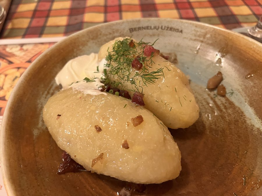 Cepelinai lituaniens en tant que plat traditionnel