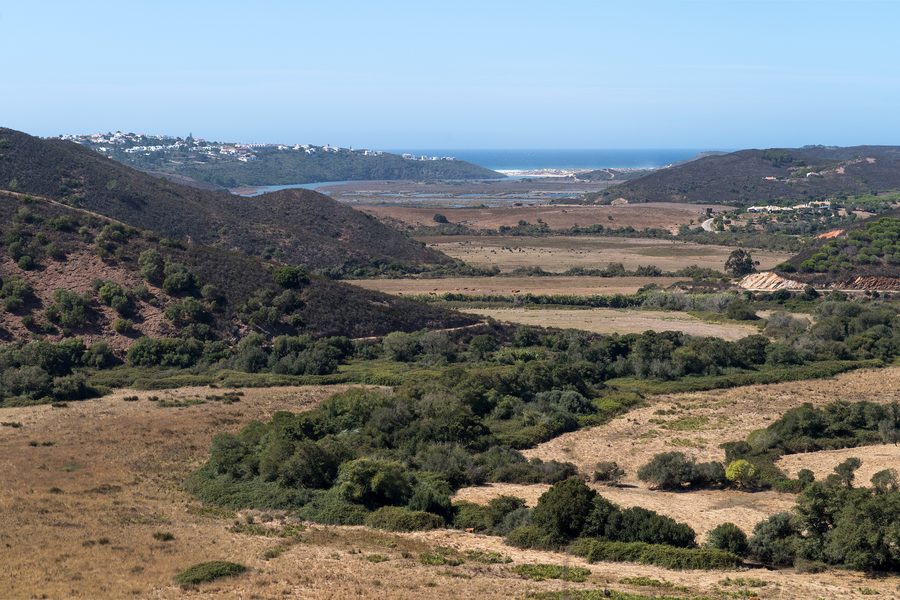 Paysage côtier dans le parc naturel du Sud-Ouest Alentejano et de la Côte Vicentine près d’Aljezur