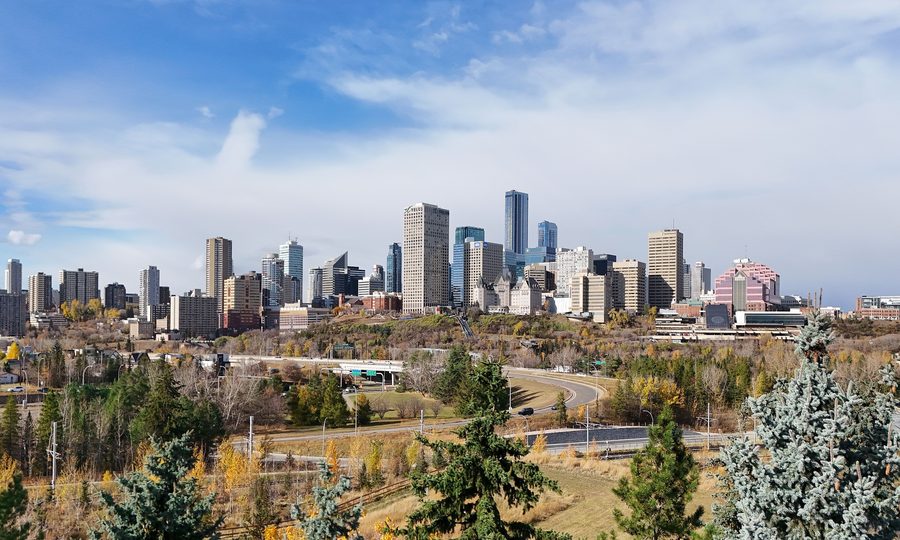Vue panoramique de la skyline d’Edmonton en Alberta, au Canada