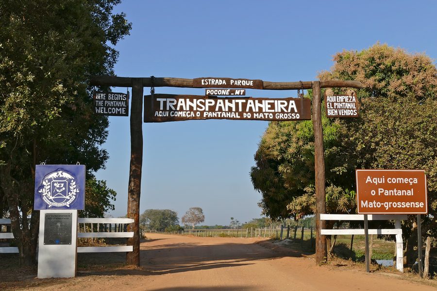 Entrée du Pantanal sur la Transpantaneira près de Poconé